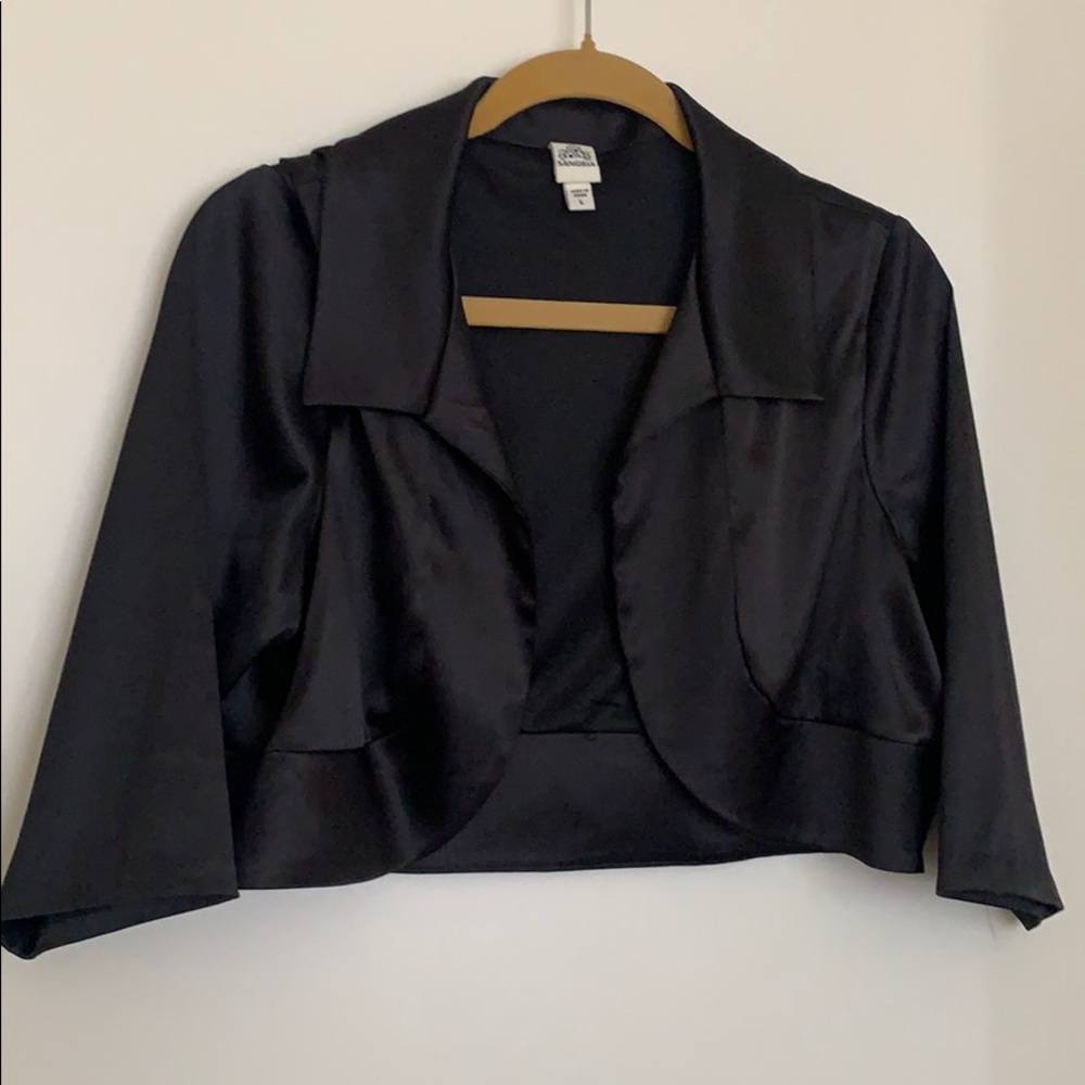 Silky black crop blazer